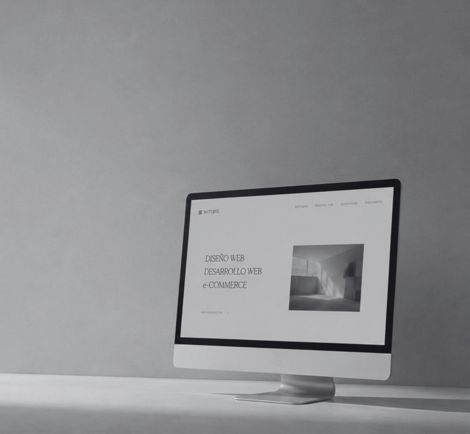 Pantalla mostrando una web de Nítido con diseño web, desarrollo y e-commerce